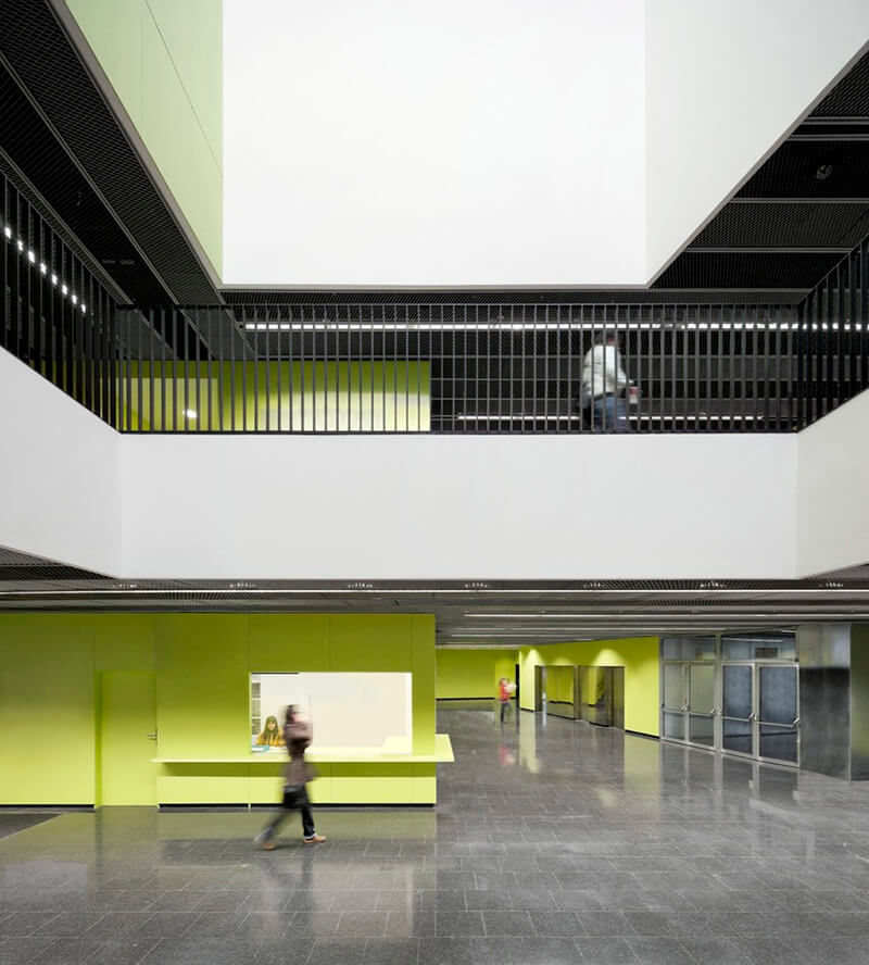 "Terres del l'Ebre" Campus equipped with expanded metal facades