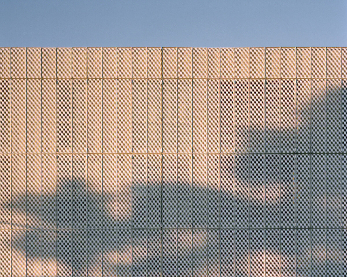 big white aluminum wall