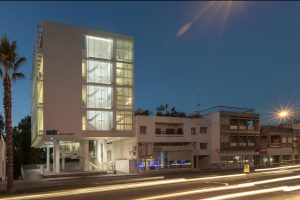 Smalto Dental Clinic in white expanded metal panel